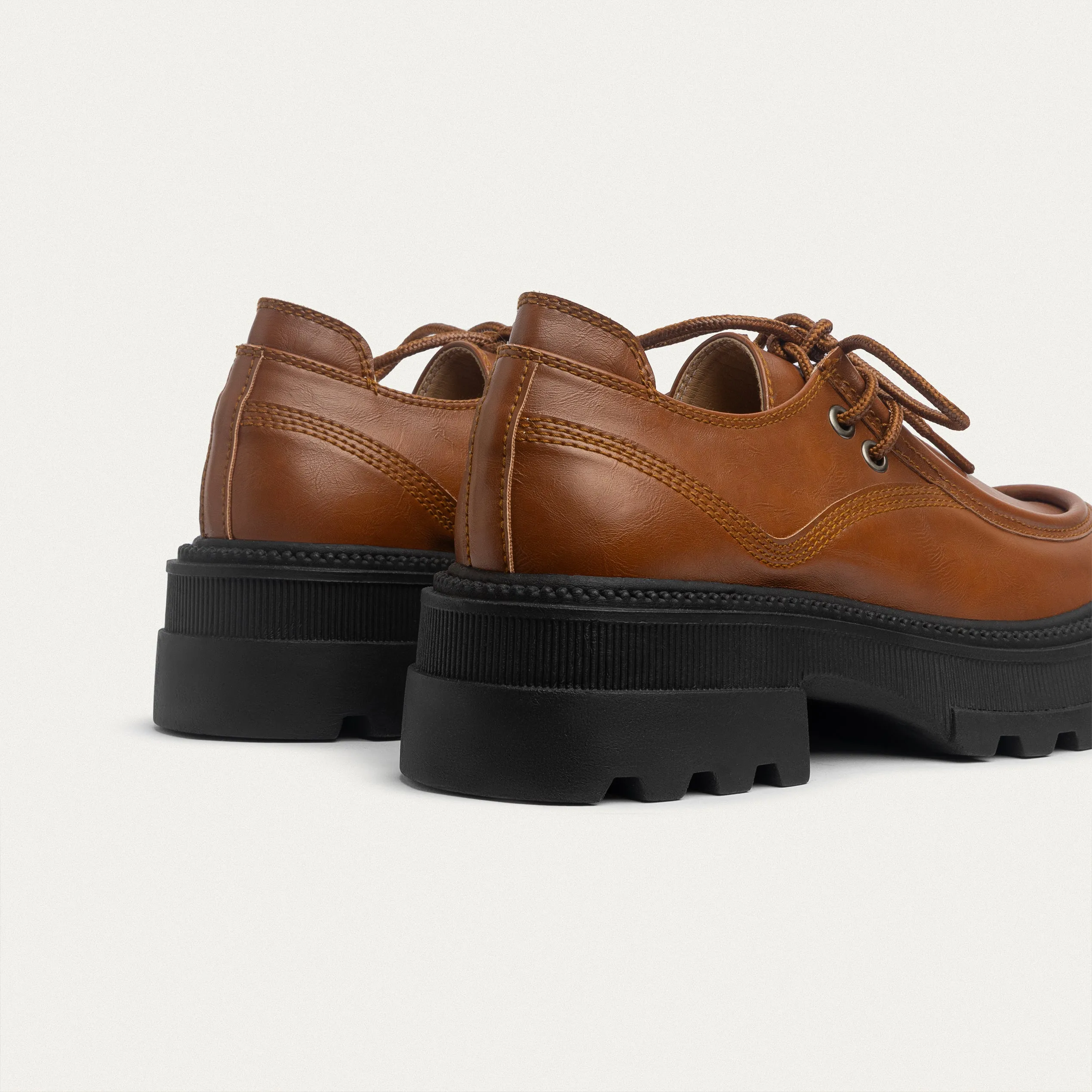 Achilles | Women Havan Chunky Oxford Loafer with laces