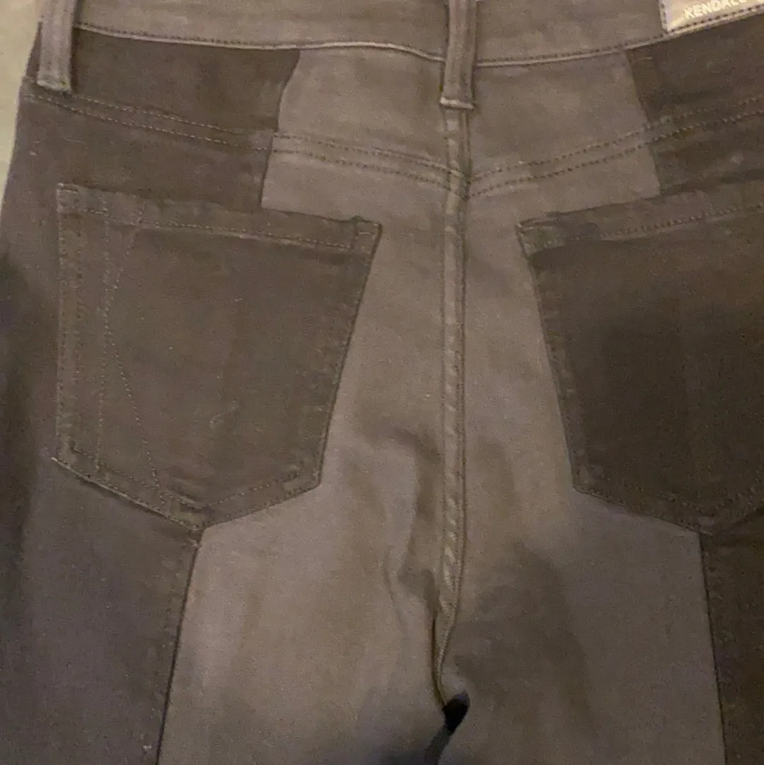 Color Block Jeans (Black)